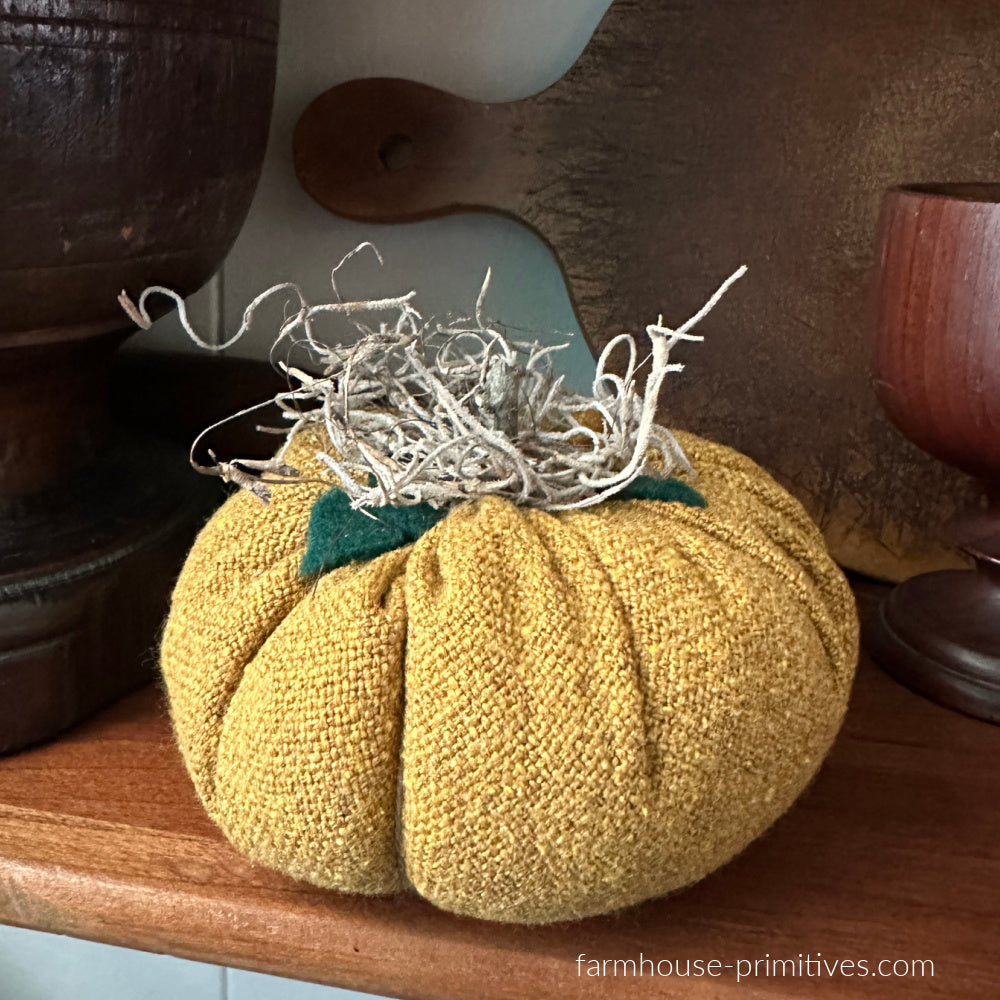 Textured Mustard Pumpkin – Farmhouse-Primitives